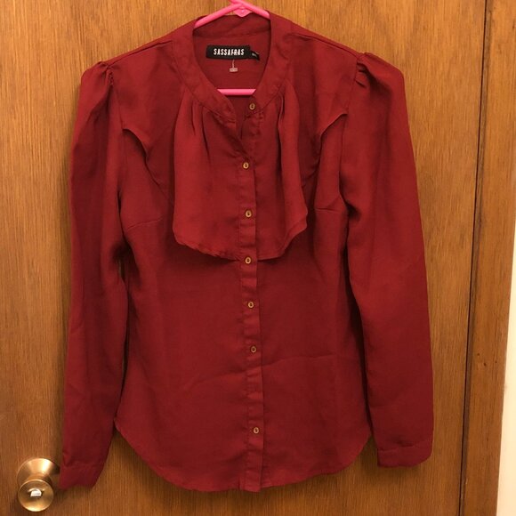Sassafras red button down top with flounce detail - Picture 1 of 2